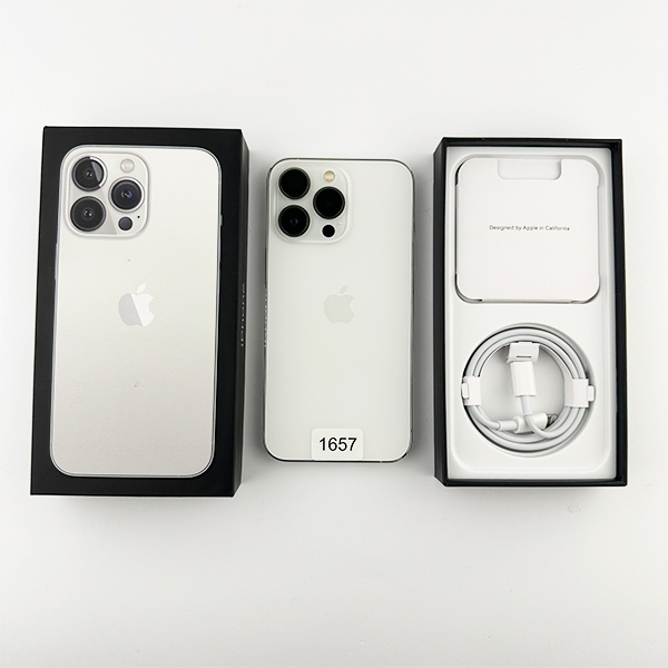 Apple iPhone 13 Pro 128GB Silver Б/У №1657 (стан 8/10)