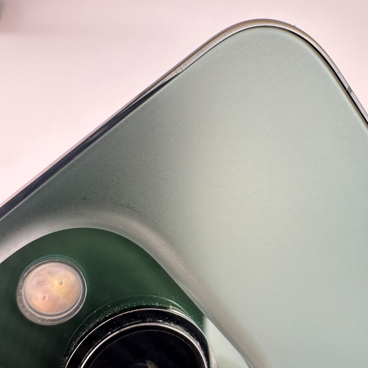 Apple iPhone 13 Pro 256GB Alpine Green Б/У №1658 (стан 8/10)
