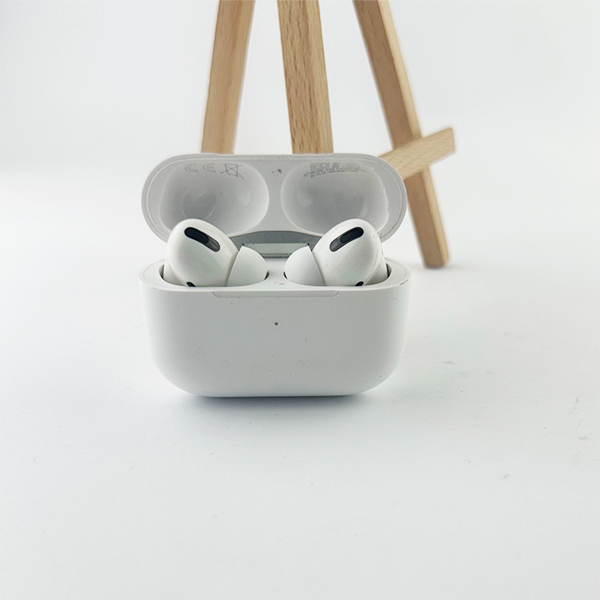 Apple AirPods Pro (MLWK3) Б/У №2033 (стан 8/10)