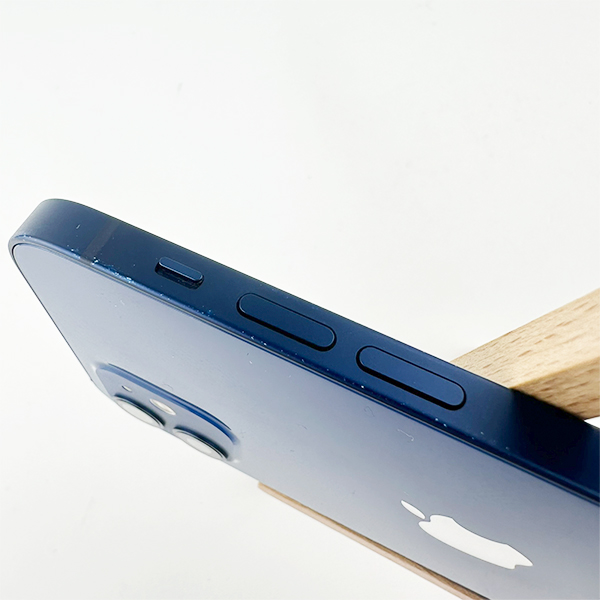 Apple iPhone 12 128GB Blue Б/У №975 (стан 8/10)