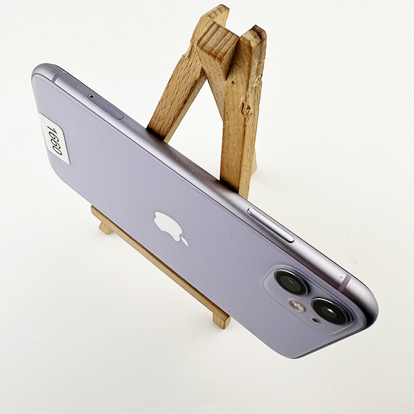 Apple iPhone 11 128GB Purple Б/У №1660 (стан 7/10)