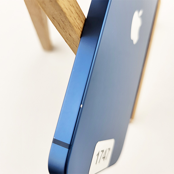Apple iPhone 13 256GB Blue Б/У №1747 (стан 8/10)