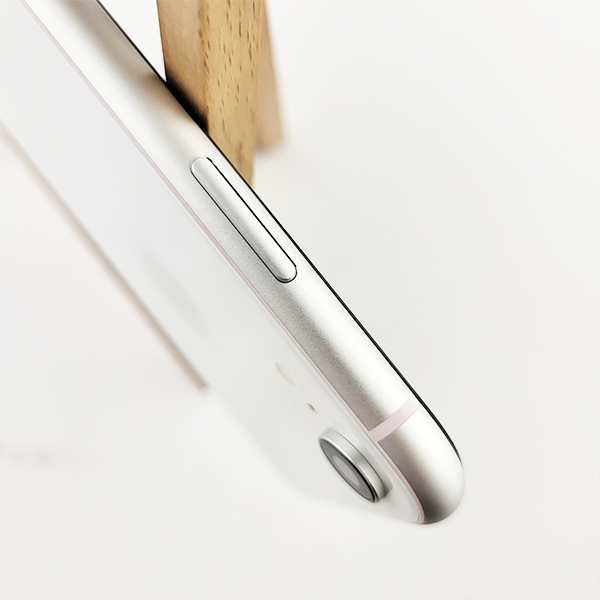 Apple iPhone XR 128GB White Б/У №2368 (Стан 7/10)