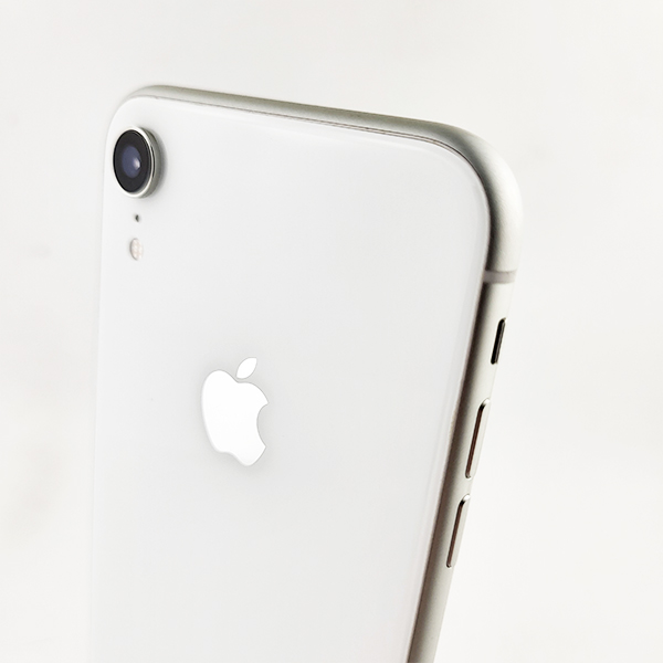 Apple iPhone XR 64GB White Б/У №2384 (Стан 8/10)