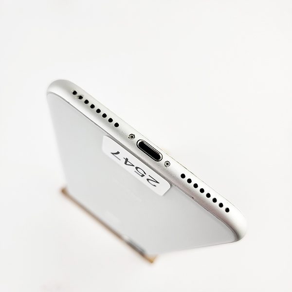 Apple iPhone 8 Plus 64GB White Б/У №2547 (Стан 8/10)