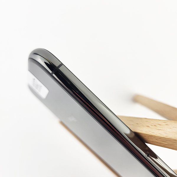 Apple iPhone XS 64GB Black Б/У №2866 (Стан 7/10)