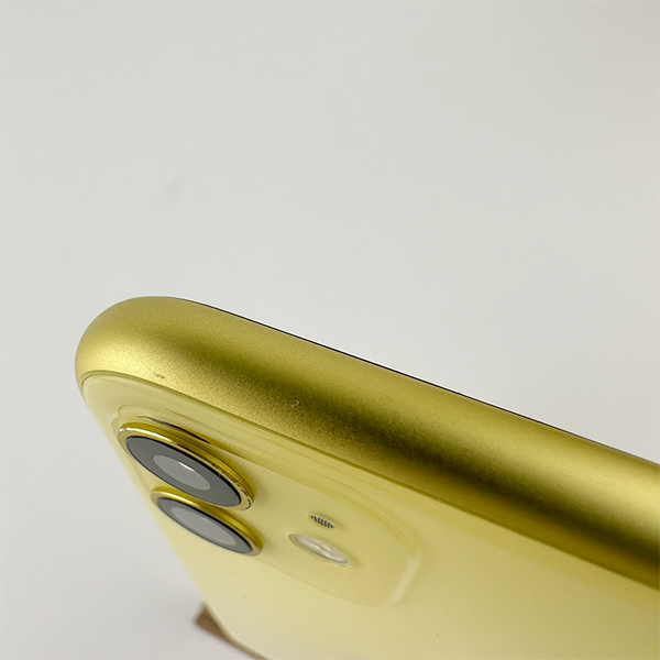 Apple iPhone 11 128GB Yellow Б/У №655 (стан 8/10)