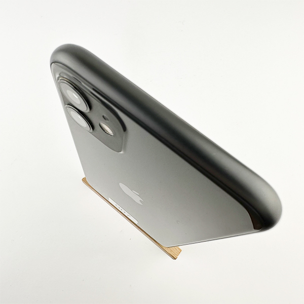 Apple iPhone 11 64GB Black Б/У №907 (стан 8/10)