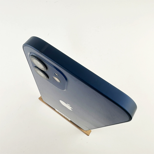 Apple iPhone 12 64GB Blue Б/У №1040 (стан 8/10)