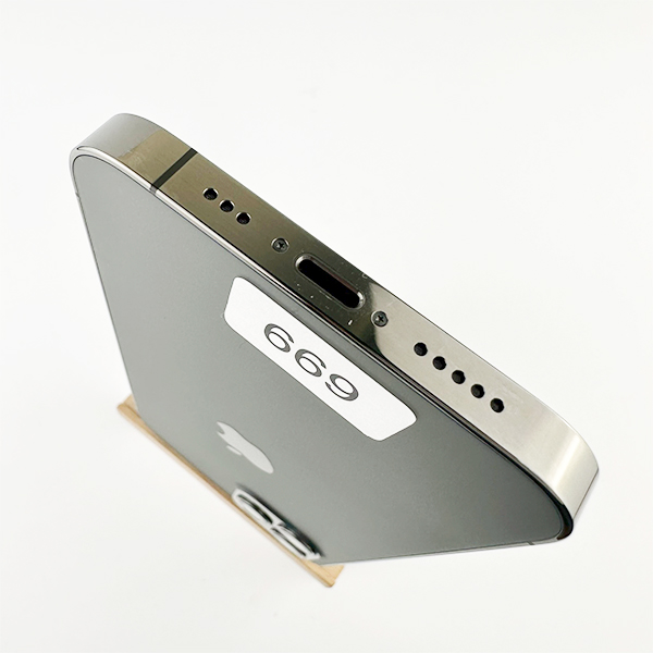 Apple iPhone 12 Pro 256GB Graphite Б/У №699 (стан 8/10)