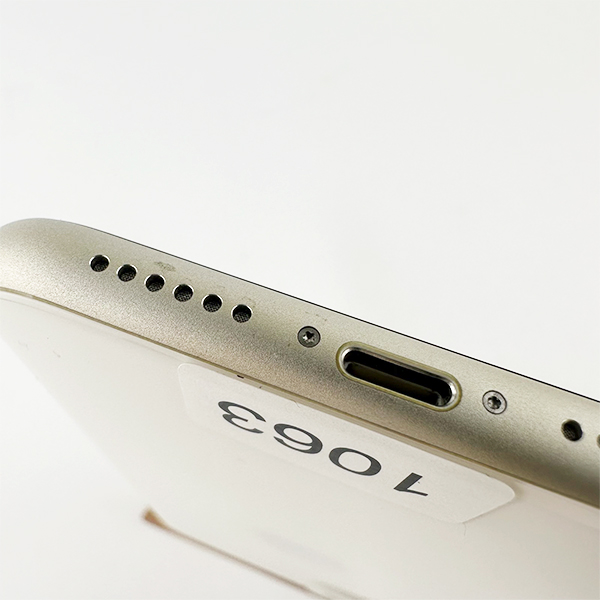 Apple iPhone 11 64GB White Б/У №1063 (стан 8/10)