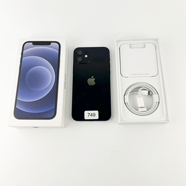 Apple iPhone 12 64GB Black Б/У №749 (стан 8/10)