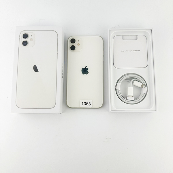 Apple iPhone 11 64GB White Б/У №1063 (стан 8/10)