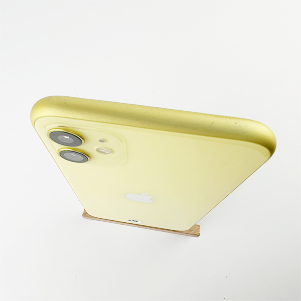 Apple iPhone 11 64GB Yellow Б/У №26 (стан 8/10)