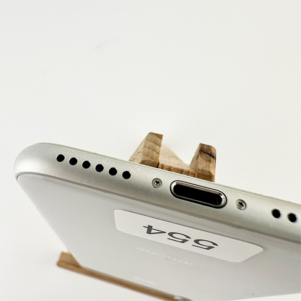Apple iPhone 8 64GB Silver Б/У №554 (стан 8/10)