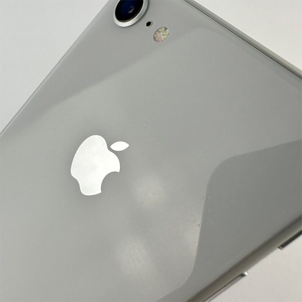 Apple iPhone 8 64GB Silver Б/У №554 (стан 8/10)