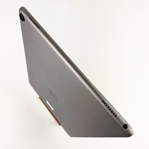 Apple iPad Pro 10.5 64GB Space Gray Б/У №222 (стан 7/10)
