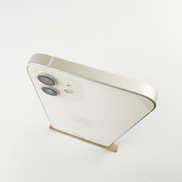 Apple iPhone 12 64GB White Б/У №394 (стан 8/10)