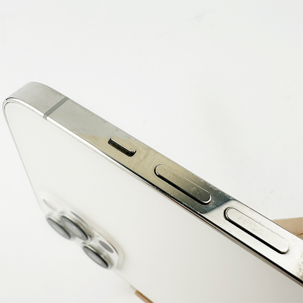Apple iPhone 12 Pro Max 256GB Silver Б/У №1280 (стан 8/10)