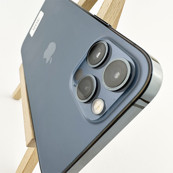 Apple iPhone 12 Pro 128GB Pacific Blue Б/У №305 (стан 8/10)