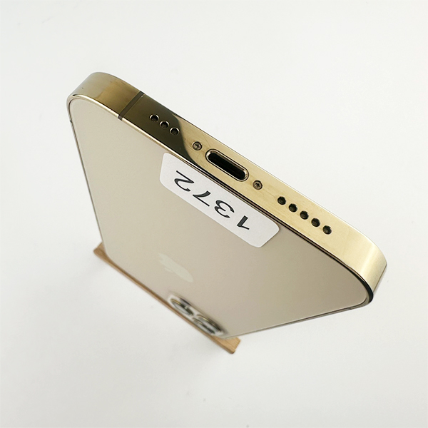 Apple iPhone 12 Pro 128GB Gold Б/У №1372 (стан 8/10)