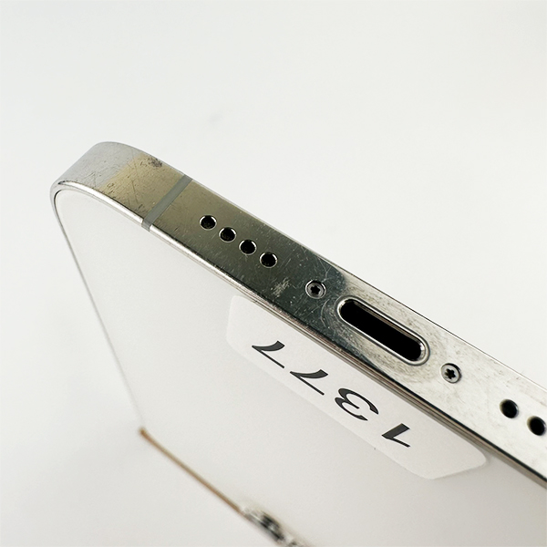 Apple iPhone 12 Pro Max 128GB Silver Б/У №1377 (стан 8/10)