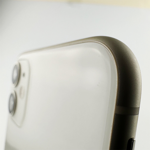 Apple iPhone 11 128GB White Б/У №563 (стан 8/10)