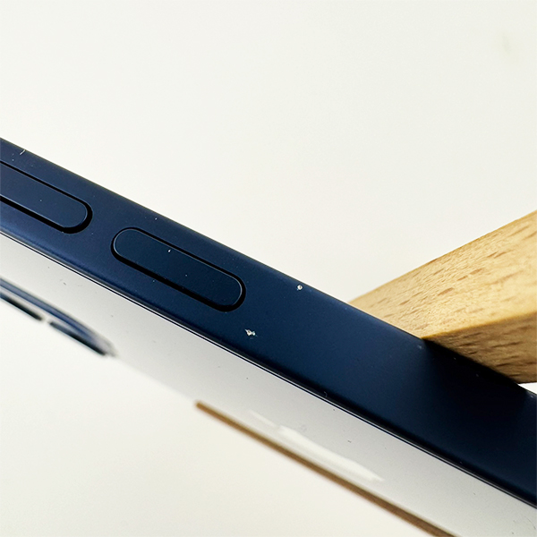 Apple iPhone 12 64GB Blue Б/У №2918 (Стан 8/10)