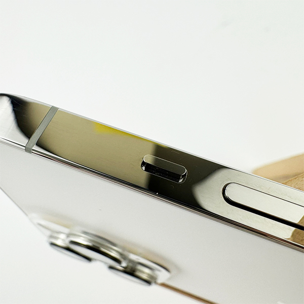 Apple iPhone 13 Pro 256GB Silver Б/У №3513 (стан 8/10)