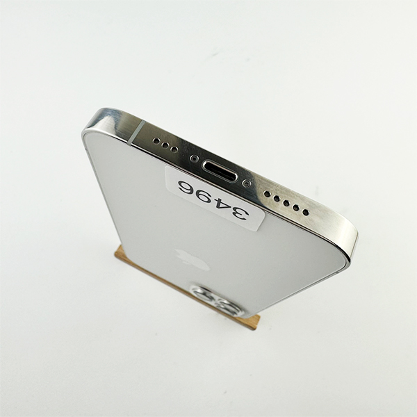Apple iPhone 12 Pro 256GB Silver Б/У №3496 (Стан 8/10)