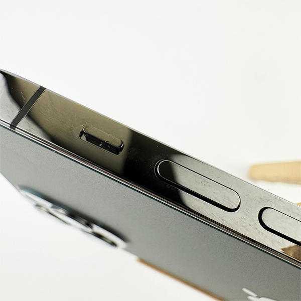 Apple iPhone 12 Pro 256GB Graphite Б/У №3501 (Стан 8/10)