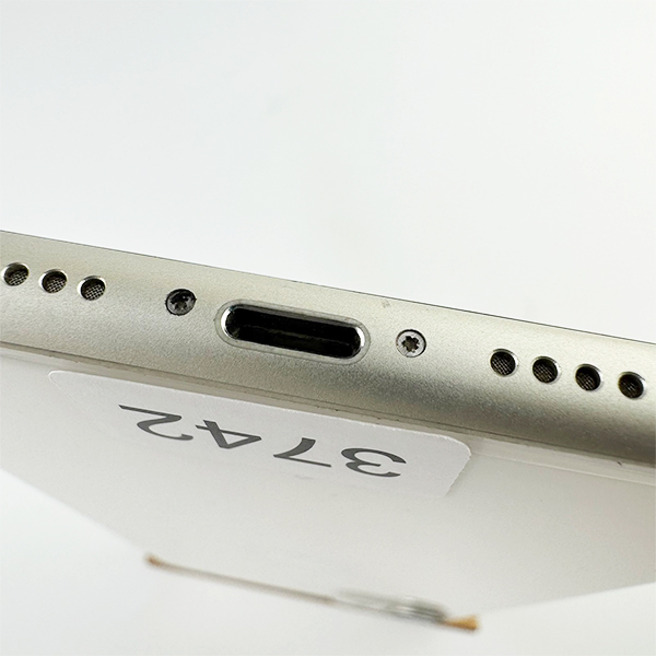 Apple iPhone 11 128GB White Б/У №3742 (Стан 8/10)