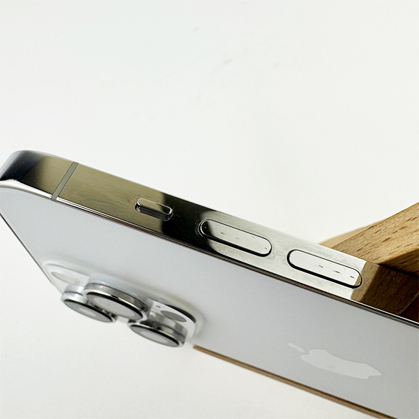 Apple iPhone 14 Pro 128GB Silver Б/У №3749 (Стан 8/10)