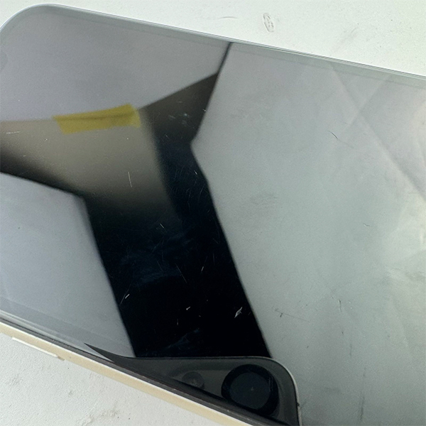 Apple iPhone 11 128GB White Б/У №3742 (Стан 8/10)
