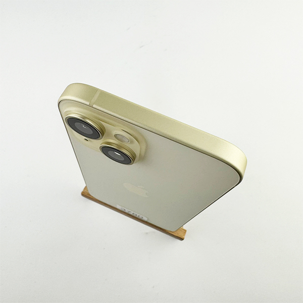 Apple iPhone 15 128GB Yellow Б/У №3780 (Стан 10/10)