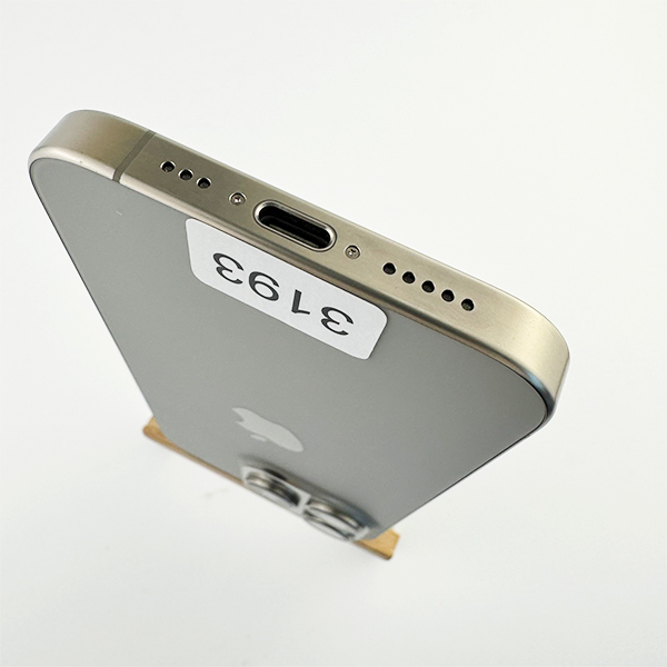 Apple iPhone 15 Pro 256GB Natural Titanium Б/У №3113 (Стан 8/10)