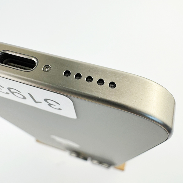 Apple iPhone 15 Pro 256GB Natural Titanium Б/У №3113 (Стан 8/10)