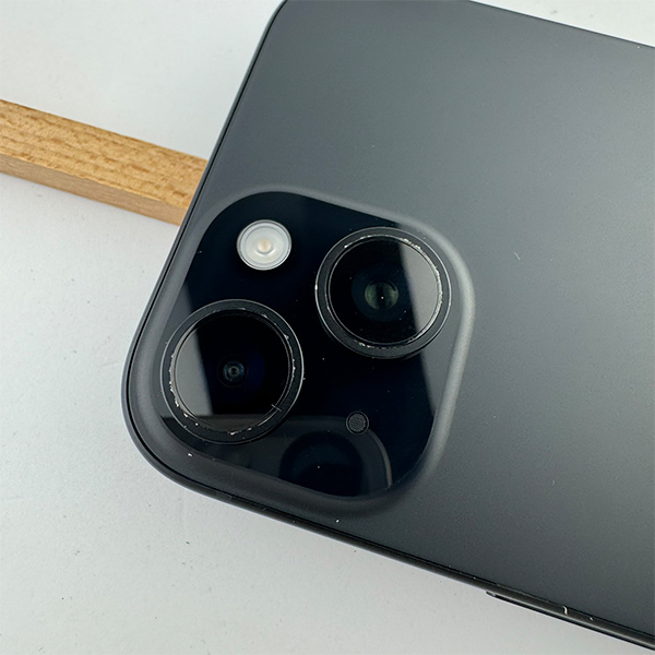 Apple iPhone 15 128GB Black Б/У №3550 (Стан 8/10)