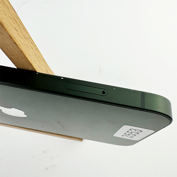 Apple iPhone 13 128GB Green Б/У №3553 (Стан 8/10)
