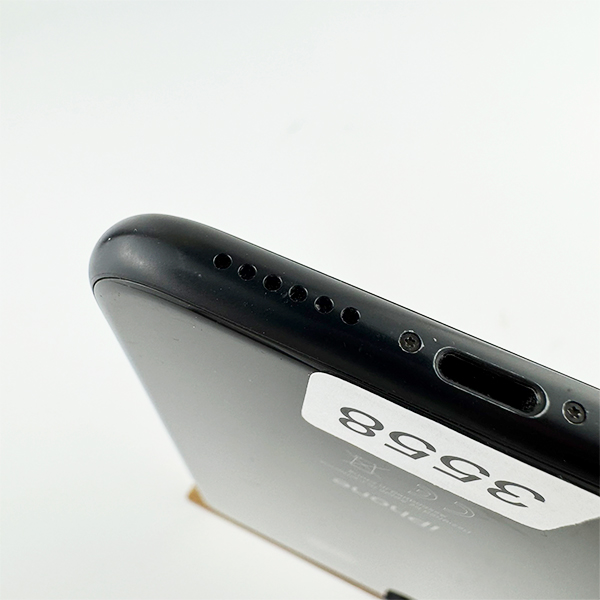 Apple iPhone XR 64GB Black Б/У №3558 (Стан 8/10)