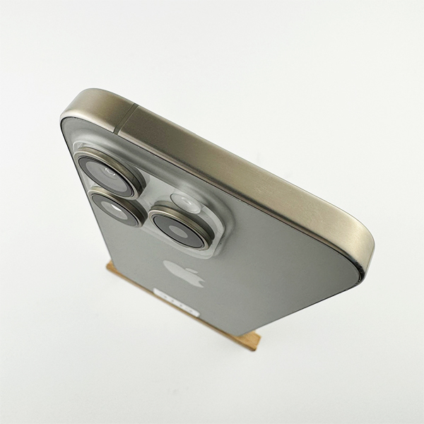 Apple iPhone 15 Pro 256GB Natural Titanium Б/У №3113 (Стан 8/10)
