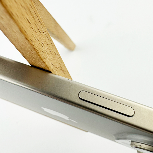 Apple iPhone 15 Pro 256GB Natural Titanium Б/У №3113 (Стан 8/10)