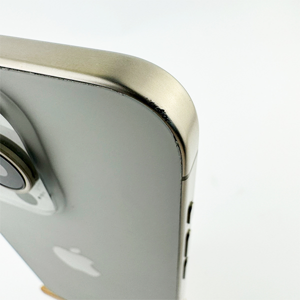 Apple iPhone 15 Pro 256GB Natural Titanium Б/У №3113 (Стан 8/10)