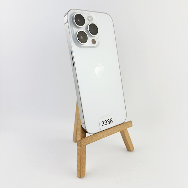 Apple iPhone 14 Pro 256GB Silver Б/У №3336 (Стан 8/10)