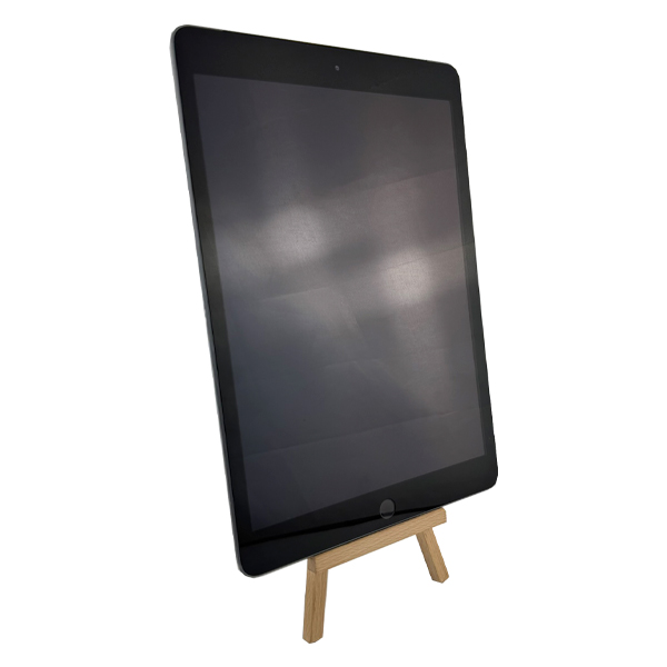 Apple iPad 11,7 32GB (8th generation) Silver Б/У №3333 (Стан 7/10)