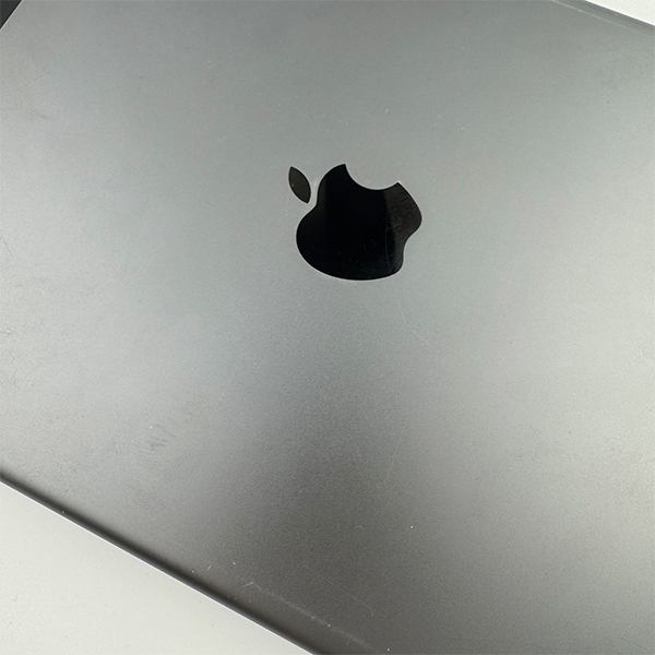 Apple iPad 11,7 32GB (8th generation) Silver Б/У №3333 (Стан 7/10)