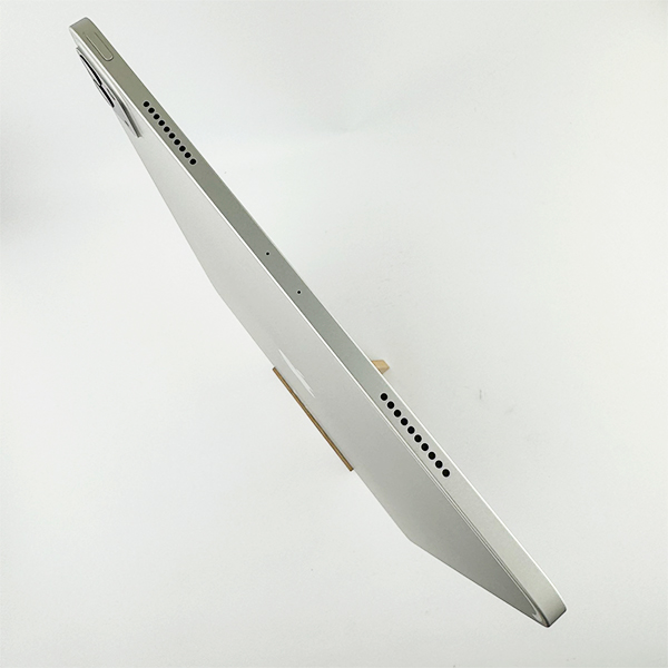 Apple iPad Pro 12.9-inch (6th Generation) Wi-Fi 128Gb Silver Б/У №3334 (Стан 9/10