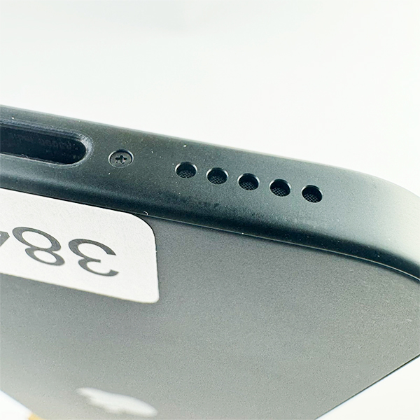 Apple iPhone 15 128GB Black Б/У №3846 (Стан 8/10)