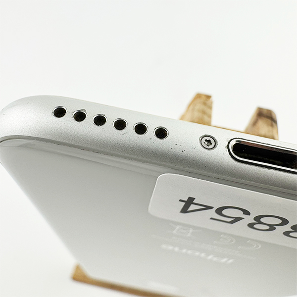 Apple iPhone 8 64GB Silver Б/У №3854 (Стан 9/10)