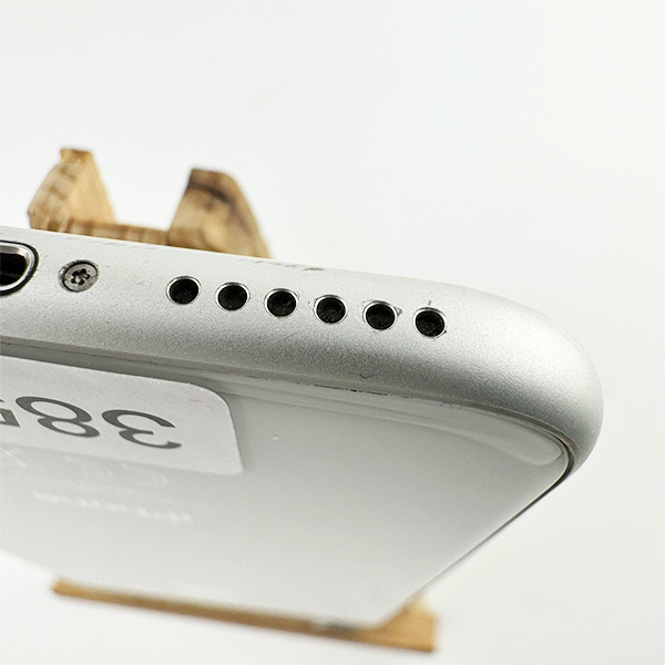 Apple iPhone 8 64GB Silver Б/У №3854 (Стан 9/10)